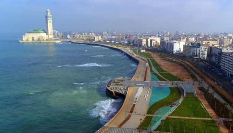 Costanera de Casablanca hacia Marrakech, tour desde Tánger