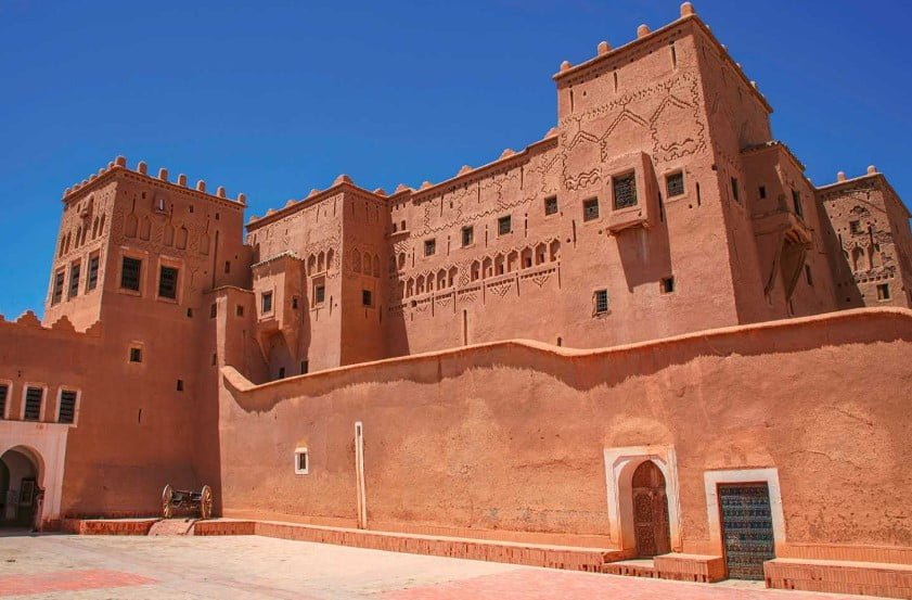 castillo de barro fortificado y uno de los Ksars más antiguos y espectaculares, en el tour de 8 días desde Marrakech a Tánger