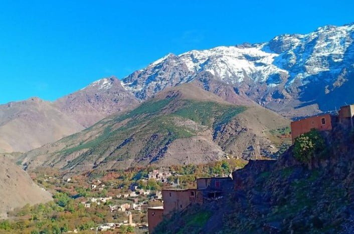 Los pueblos bereberes del alto Atlas durante el tour de 3 días desde fez